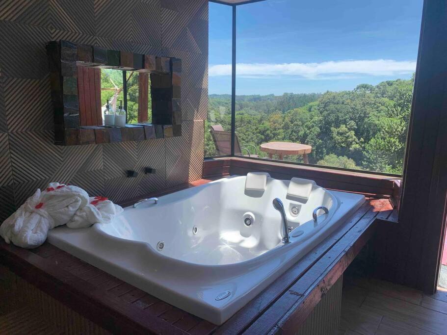 Chale Romantico A 20km De Curitiba Com Banheira Chalet *